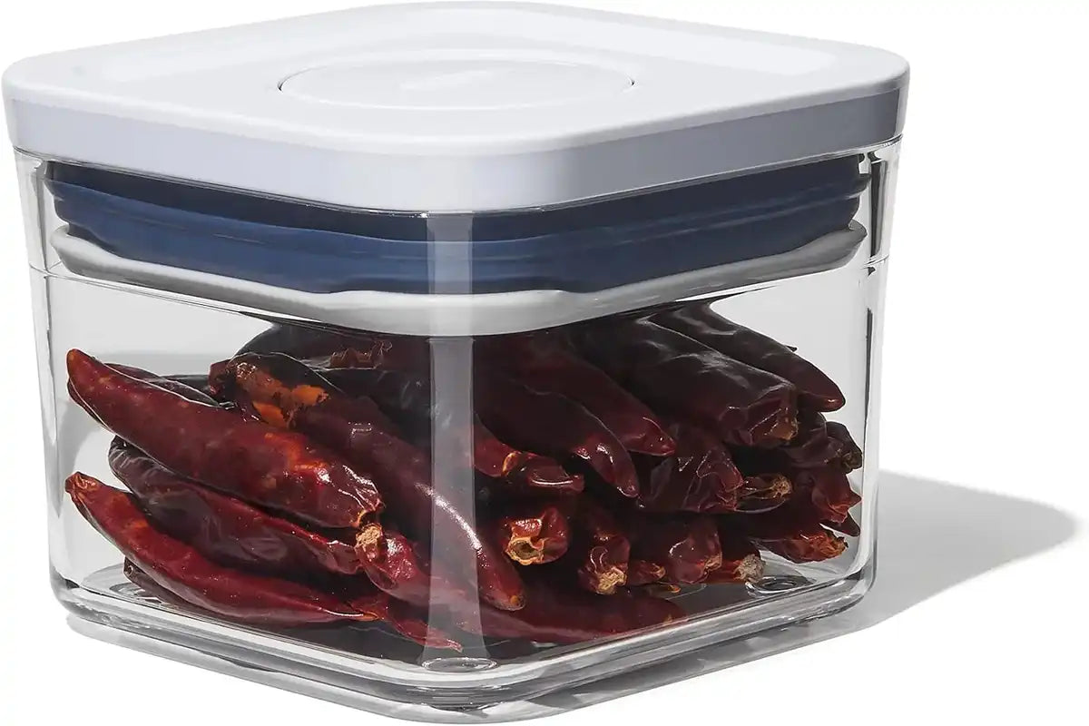 OXO Airtight Plastic Pop Storage Container Kitchen Organizer - Mini Square 4.3 in
- 719812685236