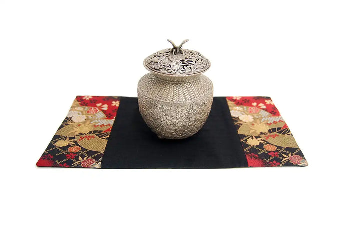 Shinsendo Japanese Style Vase Mat Figurine Incense Burner Obi-Like Texture Fan For Japanese Rooms