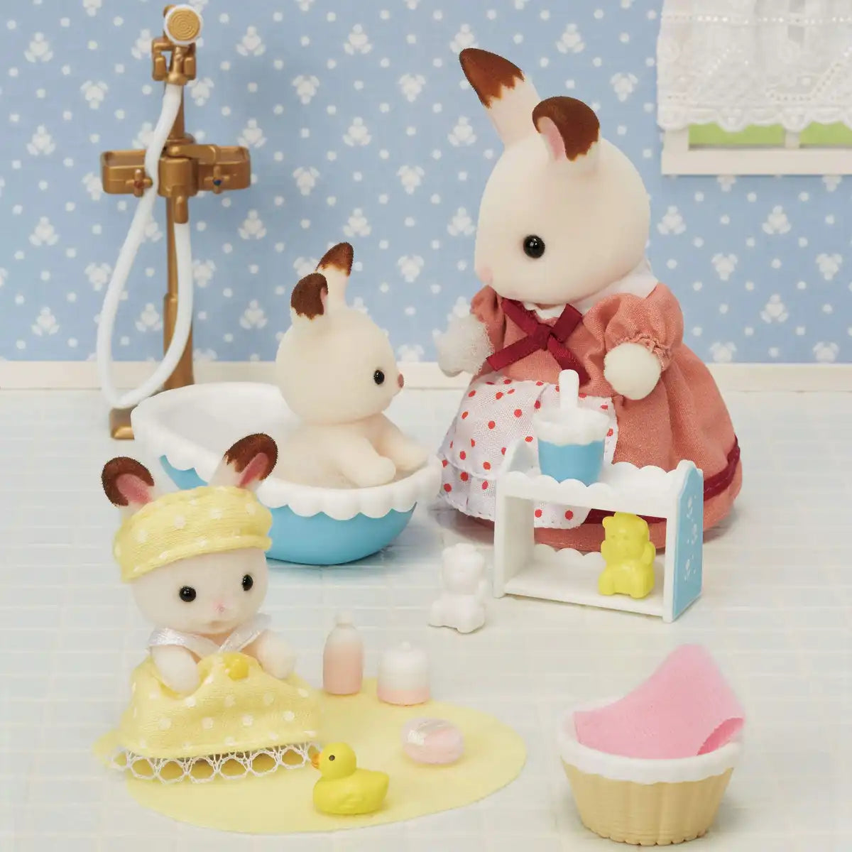 Epoch Sylvanian Families Baby Bath Furniture Set Age 3+ Toy Dollhouse