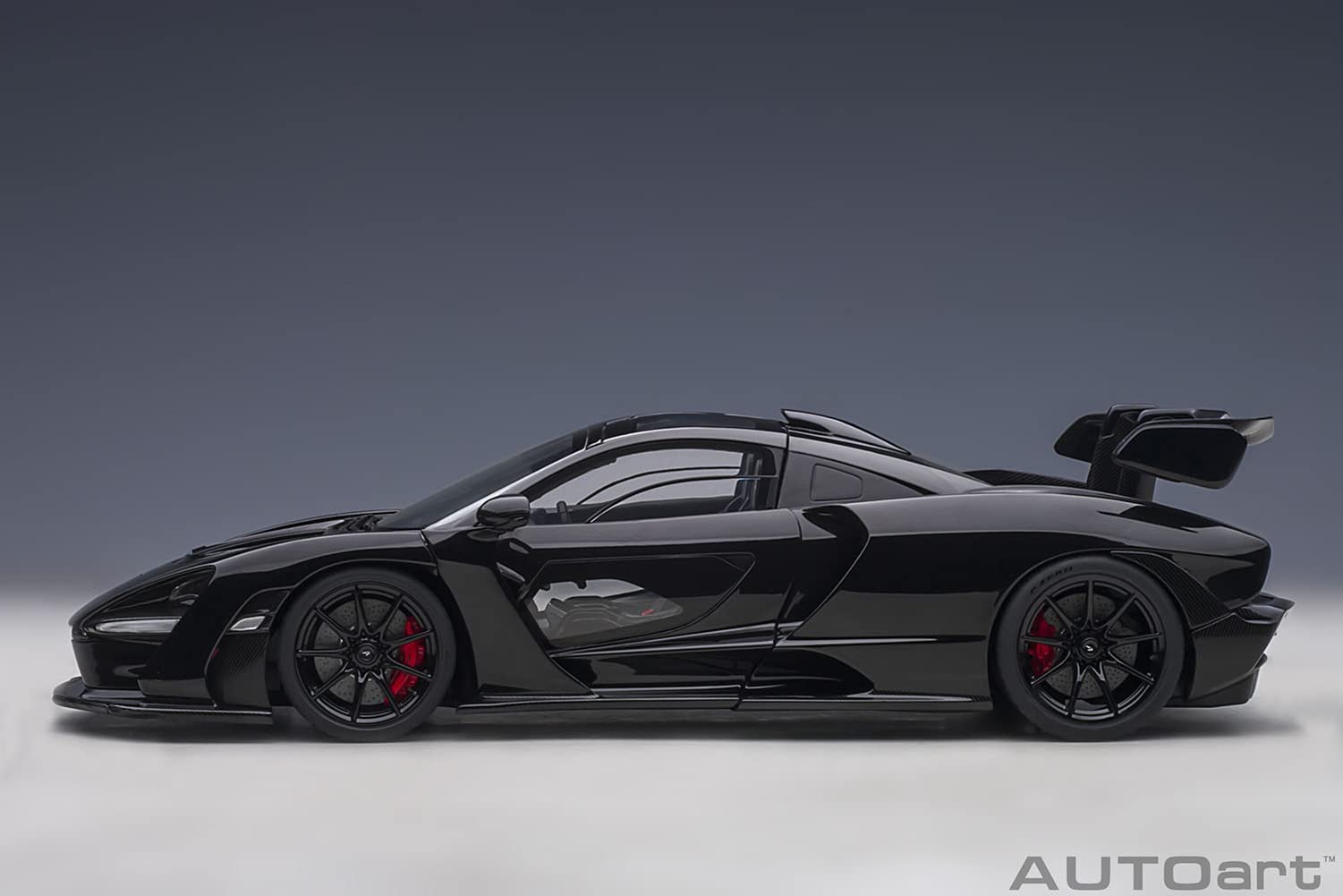 Autoart 1/18 McLaren Senna 76076 Black