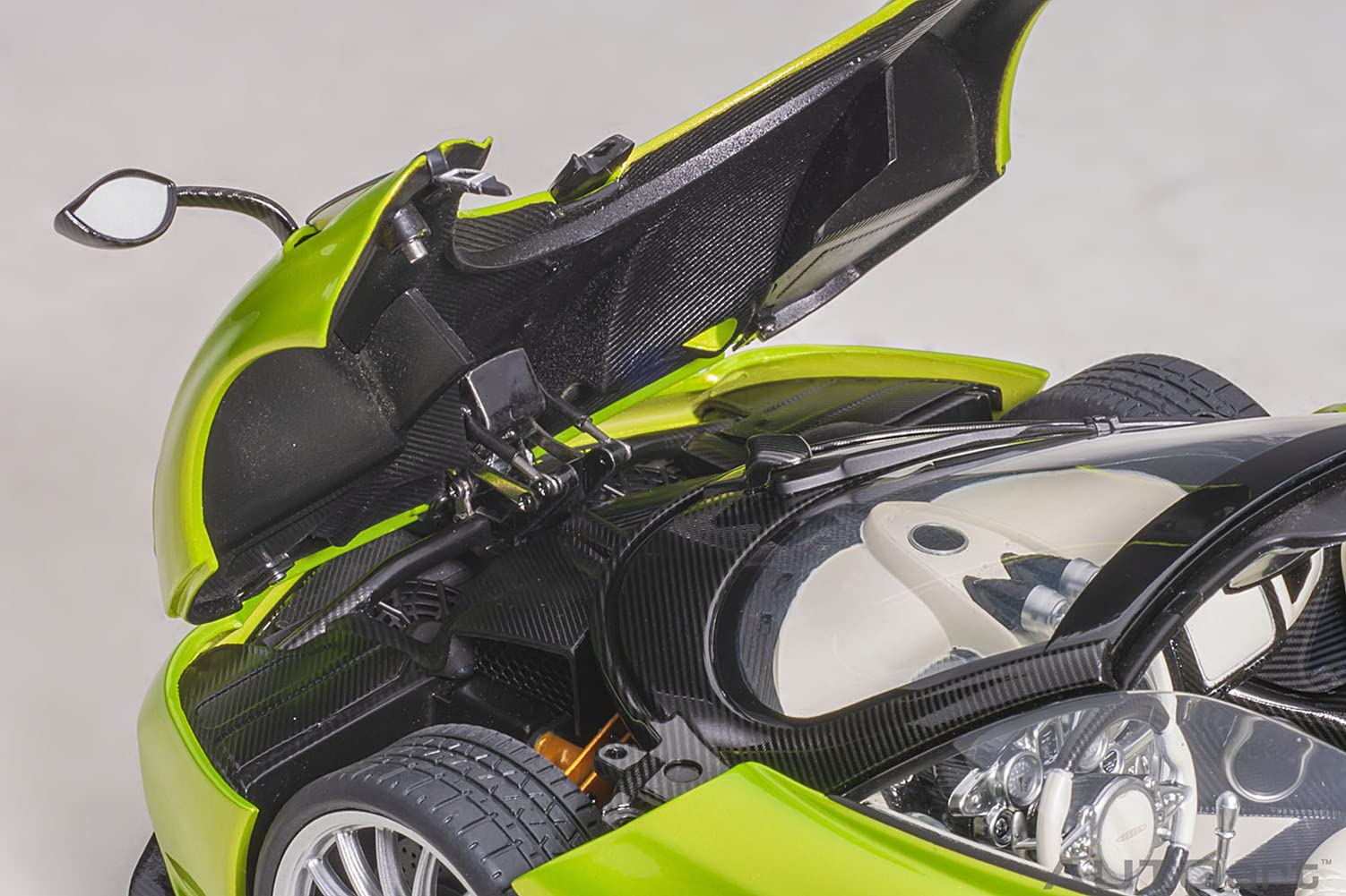 Autoart 1/18 Pagani Huayra Roadster 78288 Light Green