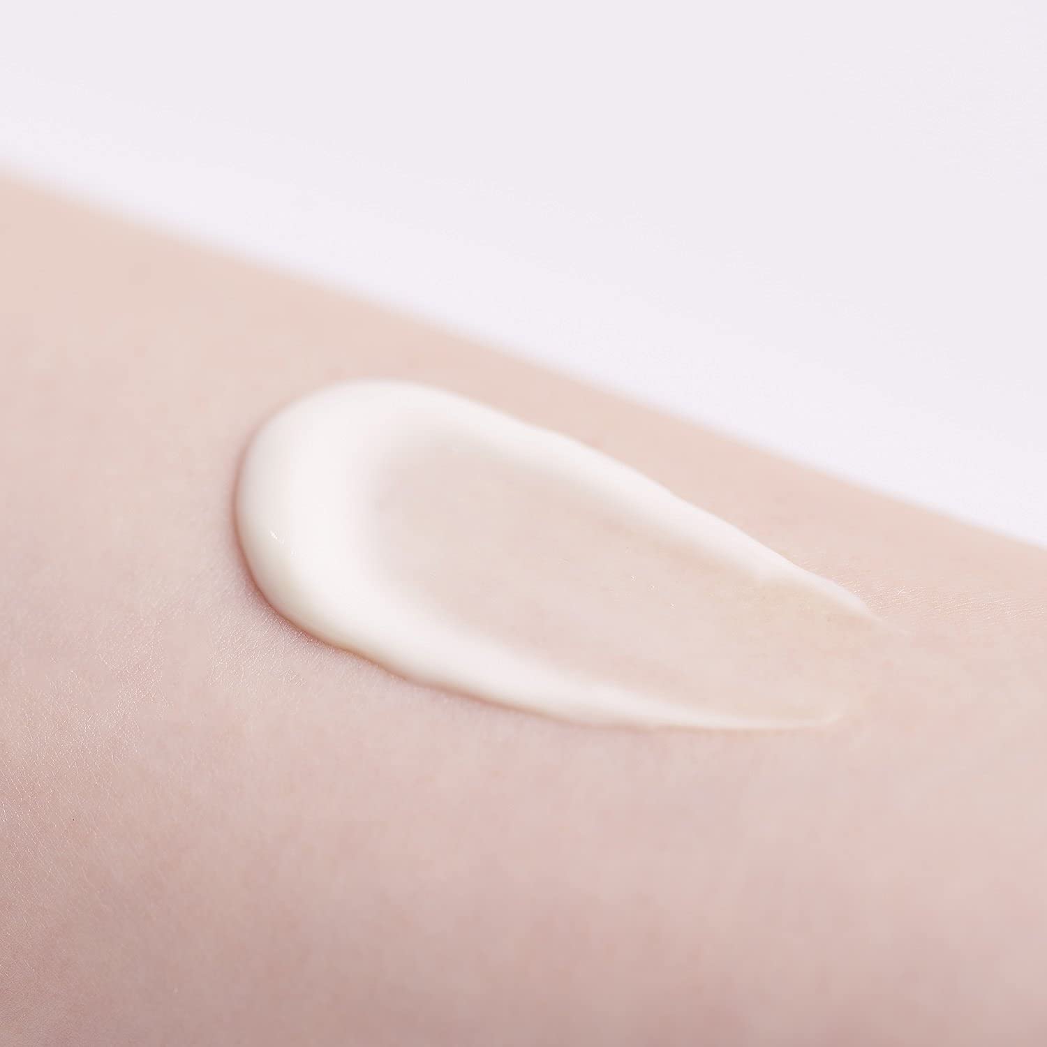 Chifure Essential Cream Refill 30G - Hydrating Skincare Solution