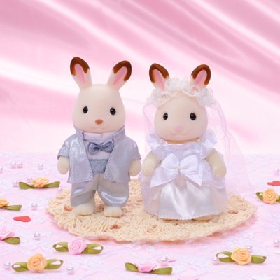 Epoch Sylvanian Families Chocolate Rabbit Wedding Pair Set