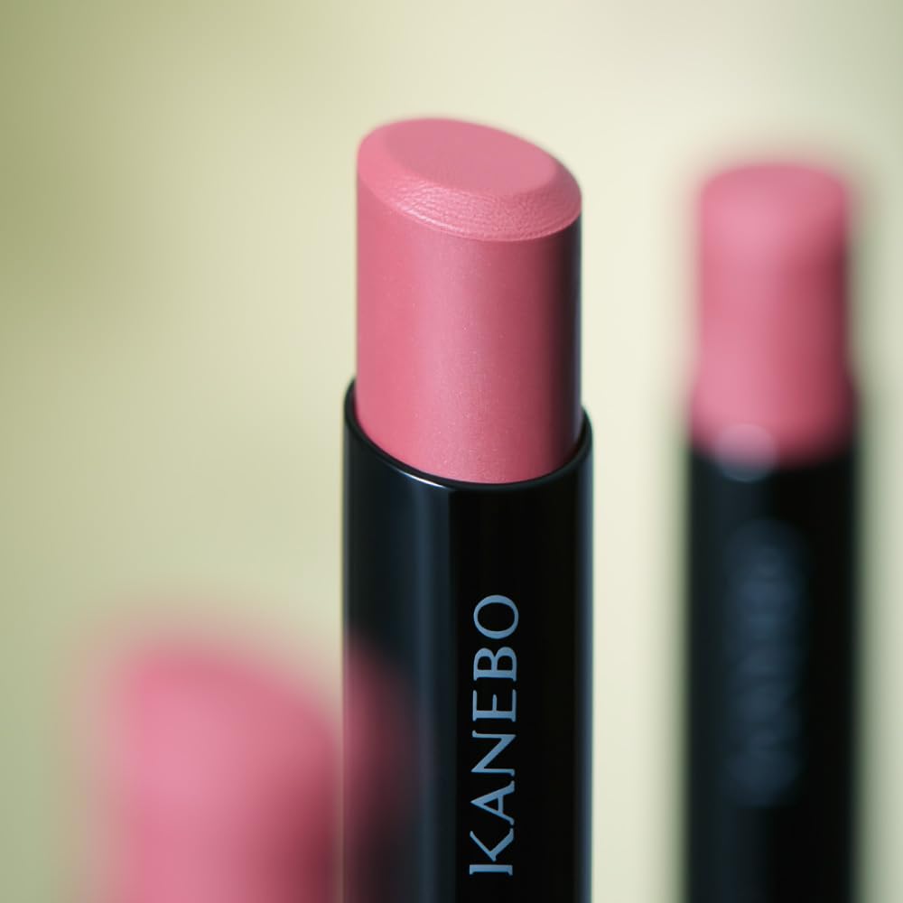 Kanebo Rouge Star Breeze B105 Lipstick for a Luminous Finish