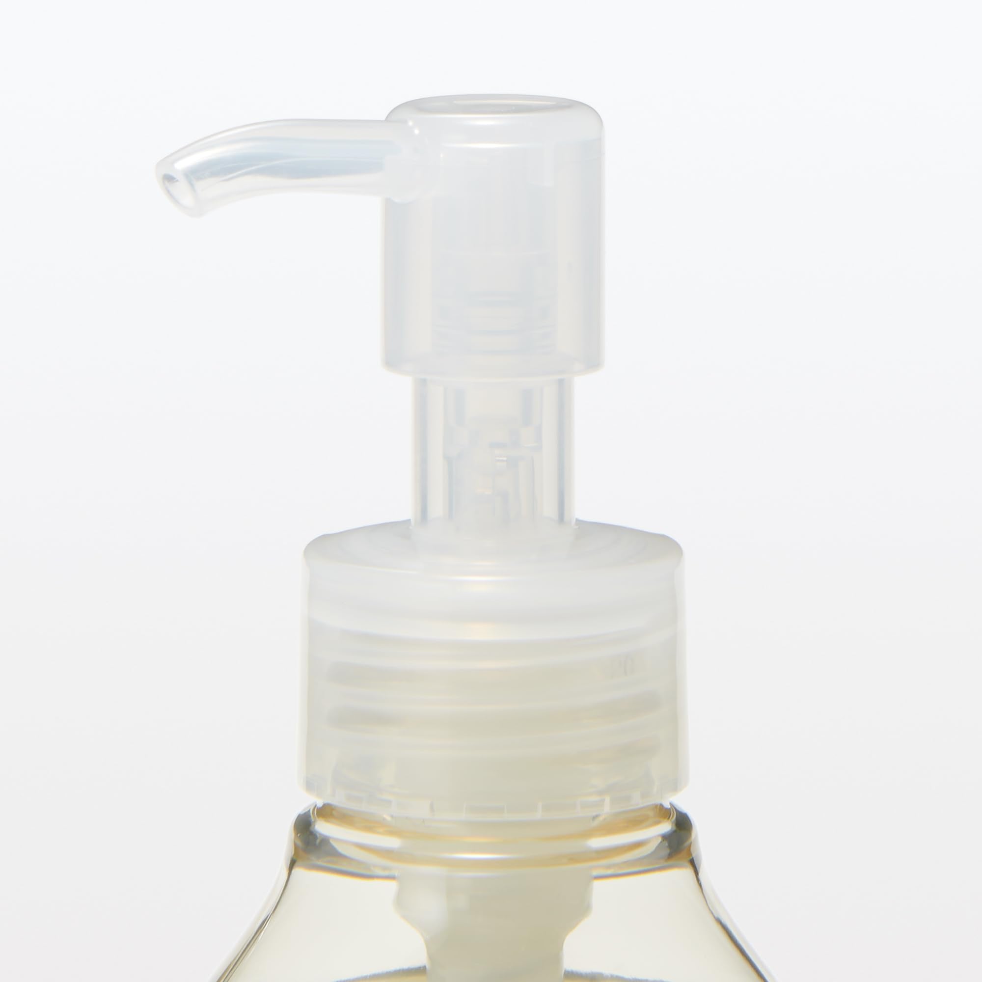 Muji Sweet Almond Oil 200Ml Oar03A4A Premium Skincare