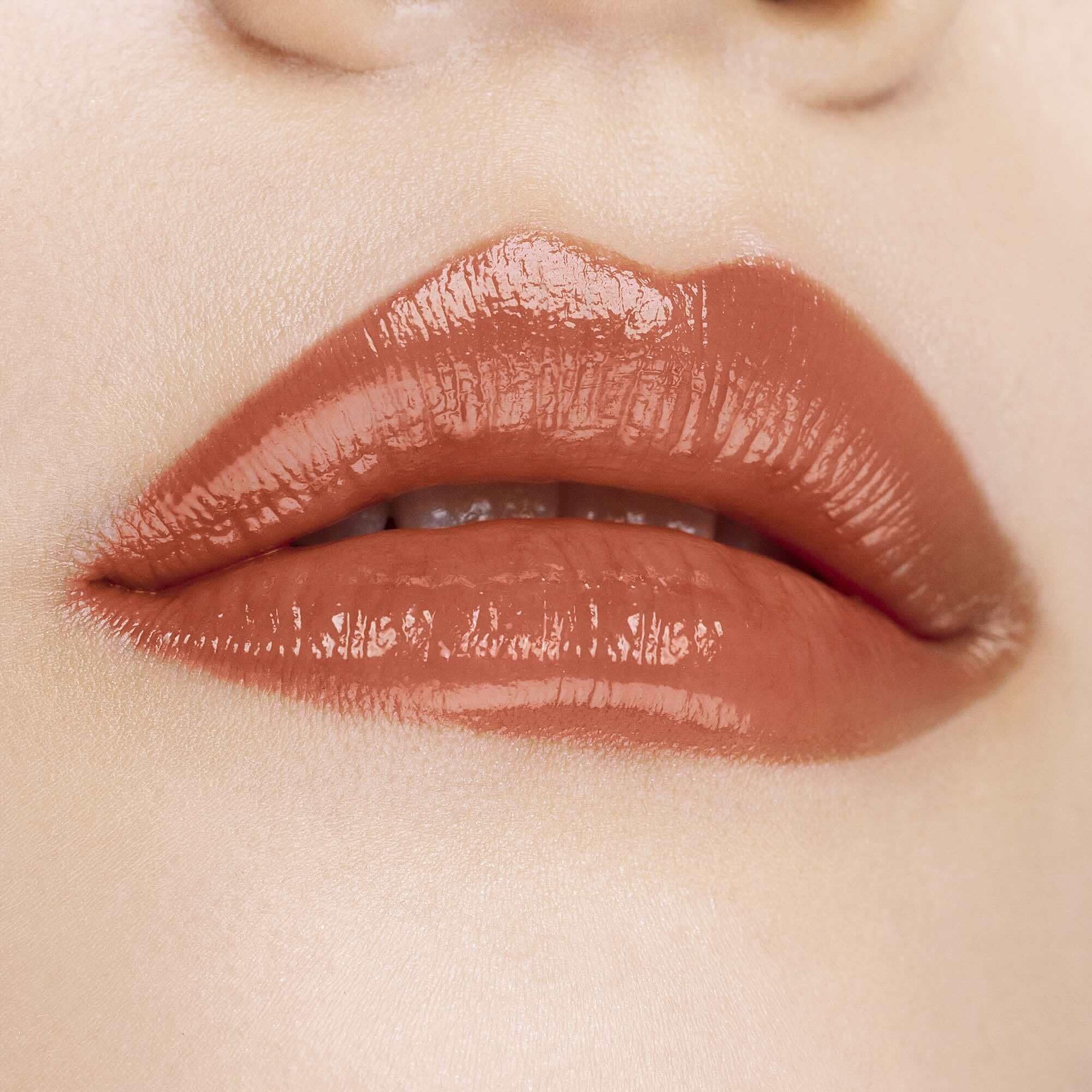 Shu Uemura Kinukea Nude Caramel Latte Lipstick 2.8G Gloss Tone Up