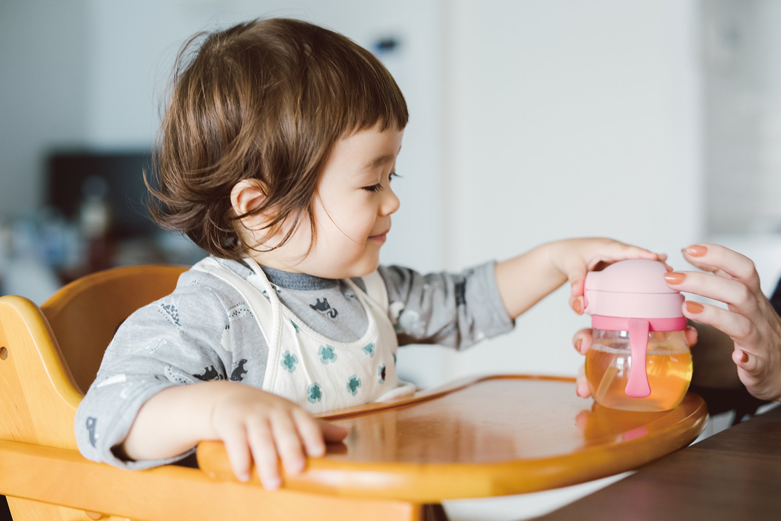 Thermos Large Capacity 250ml Baby Straw Mug Yellow Non-Leaking for 9 Months and Up