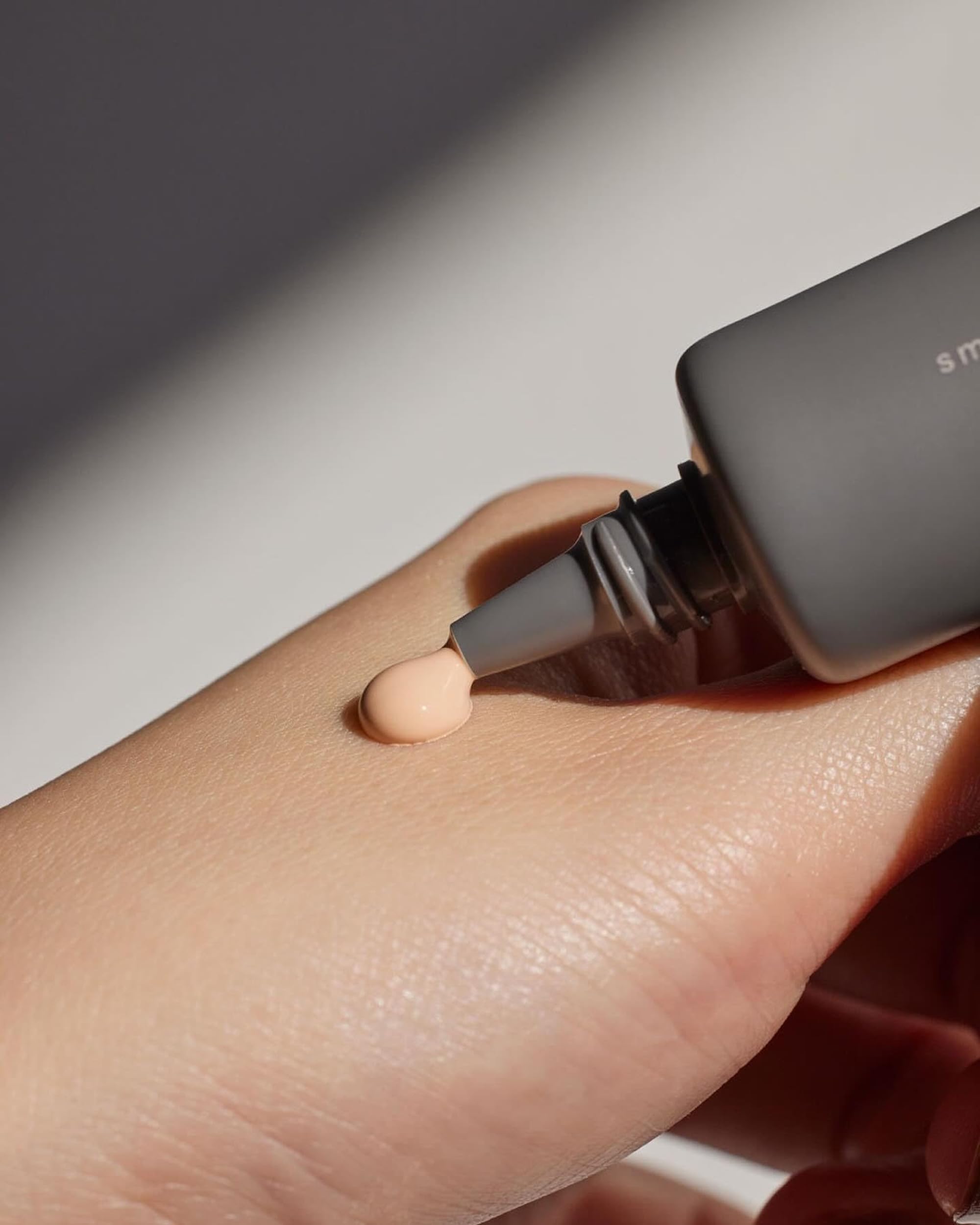 Three Smooth Operator High Performance Cream Foundation Neat Beat