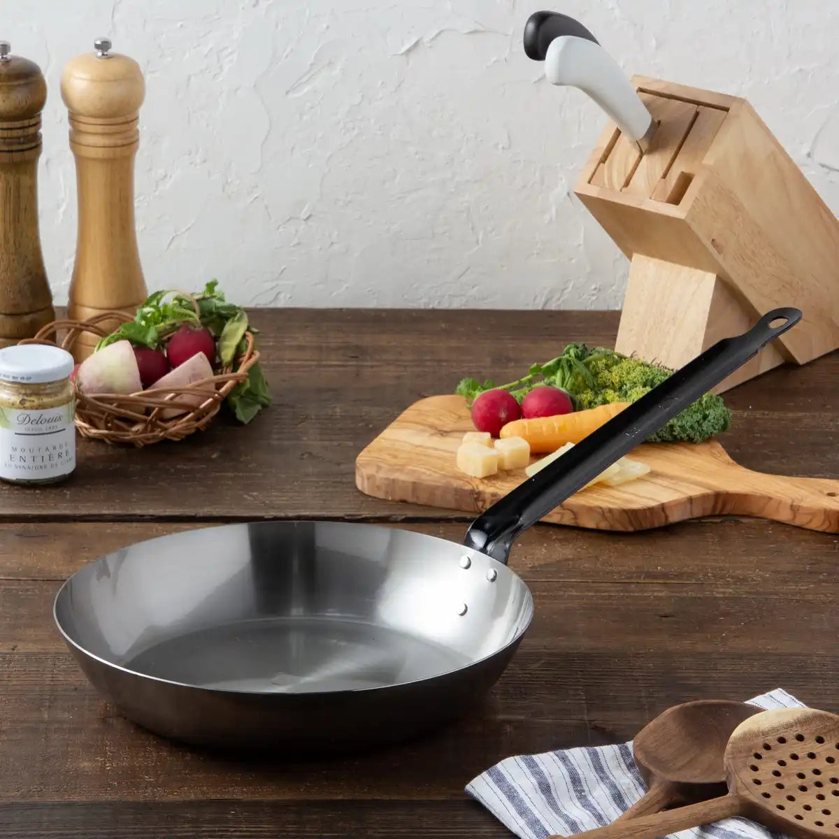 Endo Shoji Tkg 26Cm Iron Frying Pan Non-Stick IH Compatible Heat Resistant