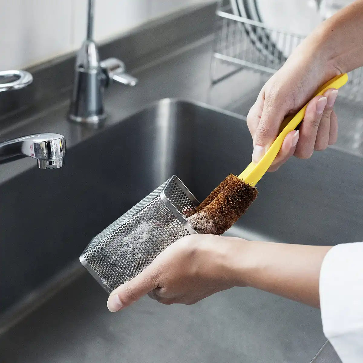 Kamenoko-Tawashi Japan Jump Green Tawashi From Nishio Store