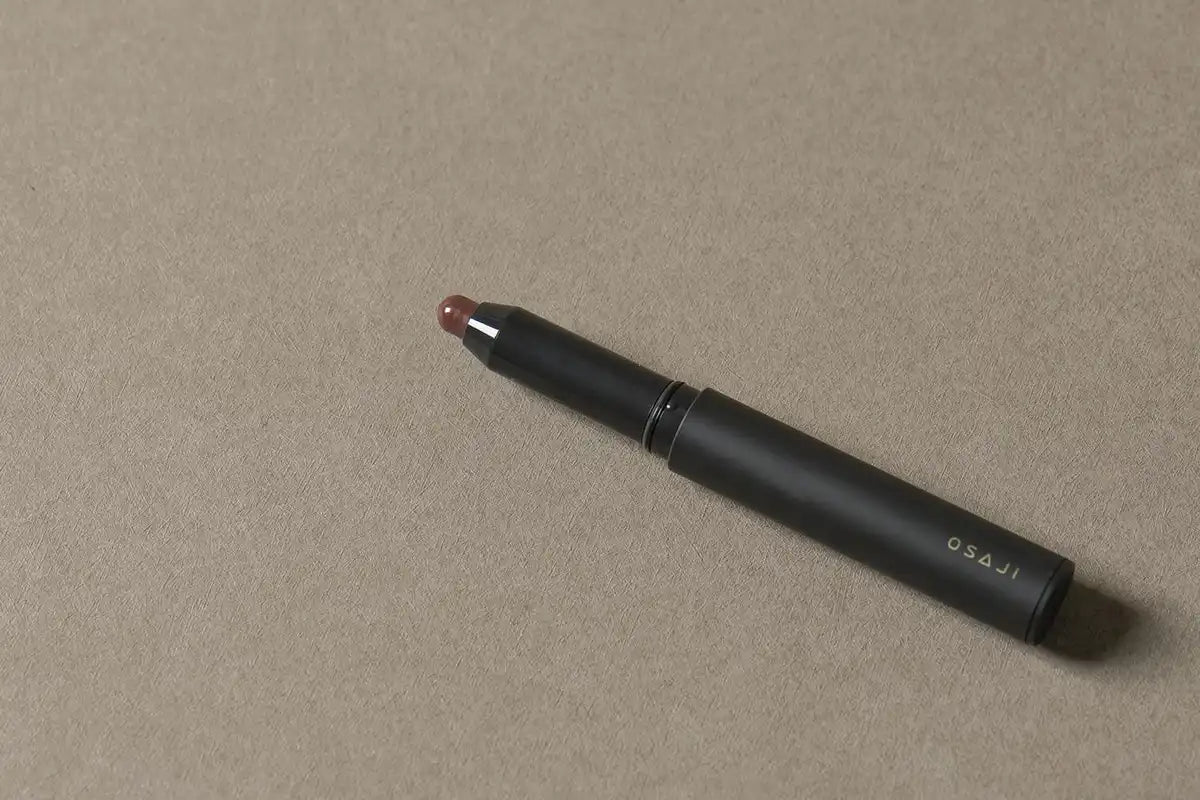 Osaji Nuance Lip Border Liner 04 Anobashode - Shape and Color Your Lips Perfectly