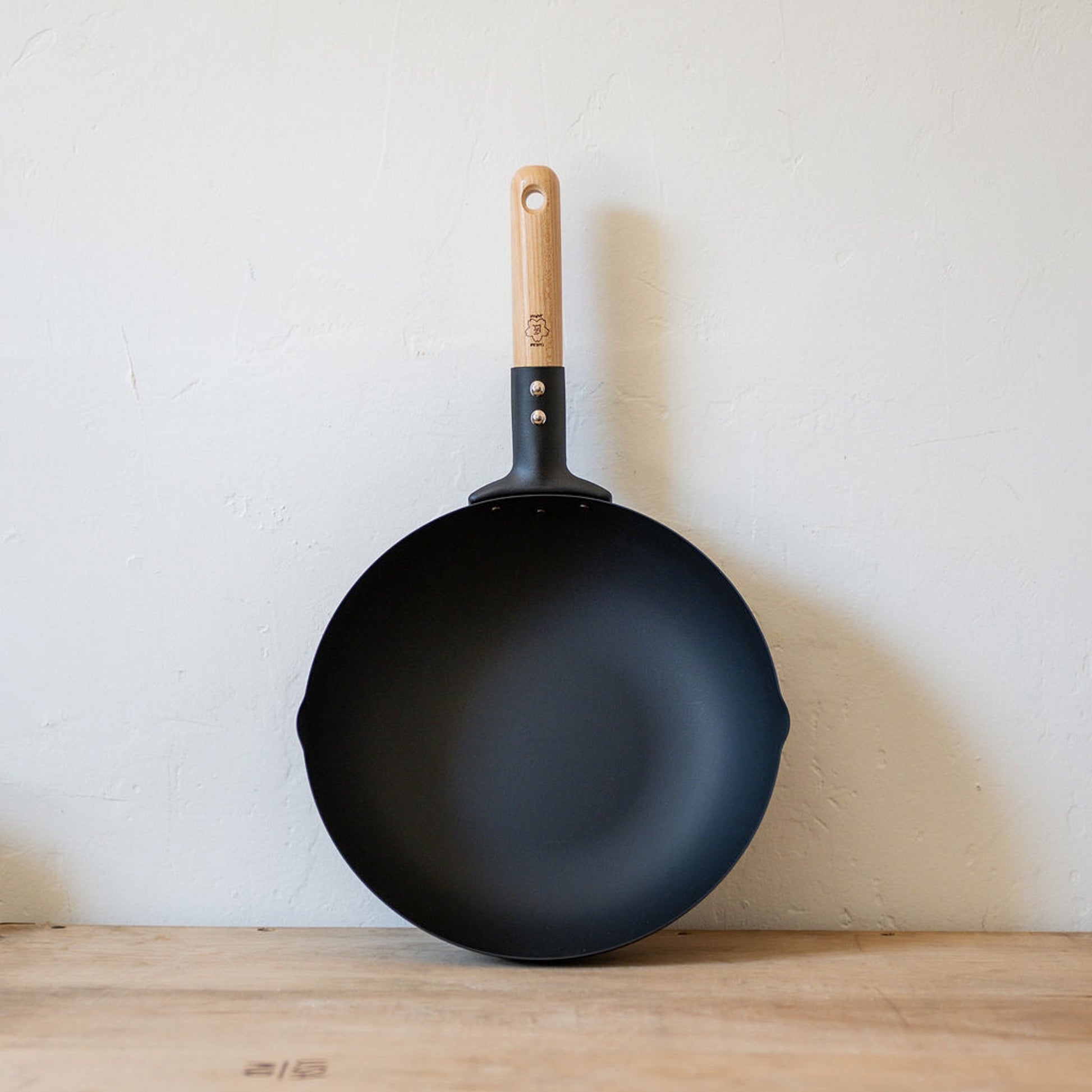 Takumi Japan Magma Plate Iron Stir Frying Pan 28cm