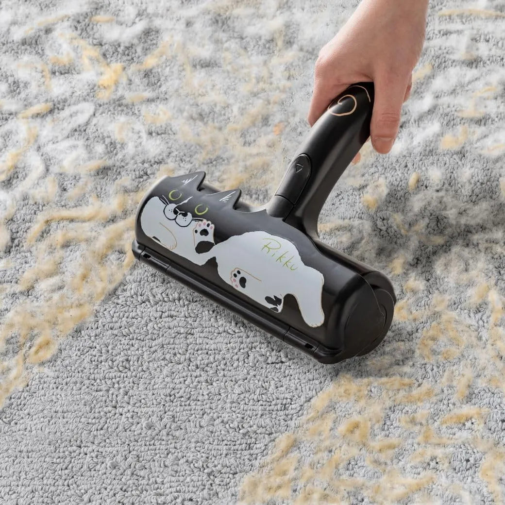 Nippon Seal Pakupaku Roller Cat Hair Loss Cleaning Backpack Hikku Etiquette by PACPAK