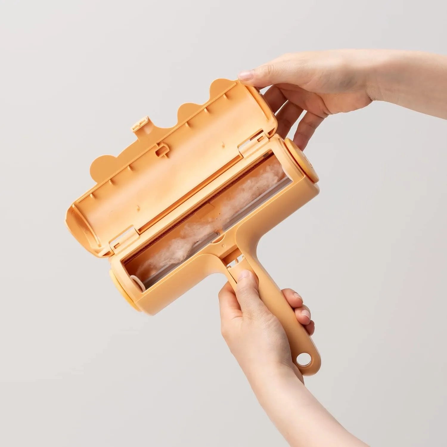 Nippon Seal Pakupaku Roller Kotaro N76KT Shiba Inu Pet Hair Loss Cleaner for Dogs and Cats PACPAK