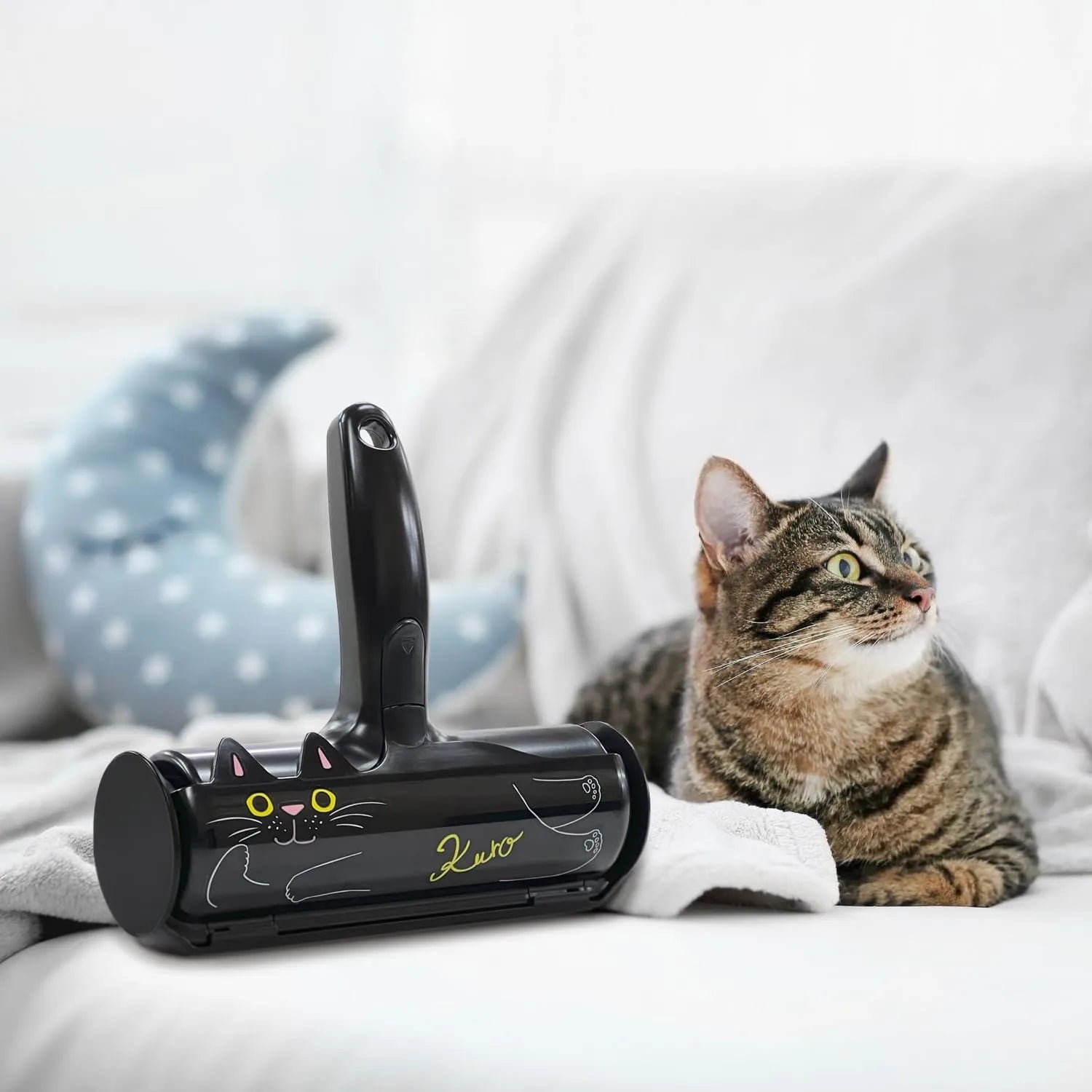 Pakupaku Roller Etiquette Brush for Dogs and Cats Pet Hair Dusting PACPAK