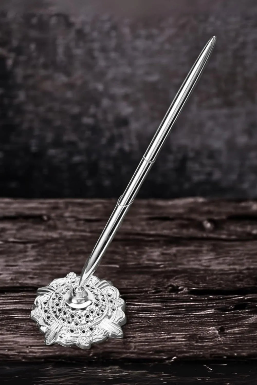 Wan 1 Dream Design Pen and Stand Refill Included Desk Pen - Silver
- 4580779994251