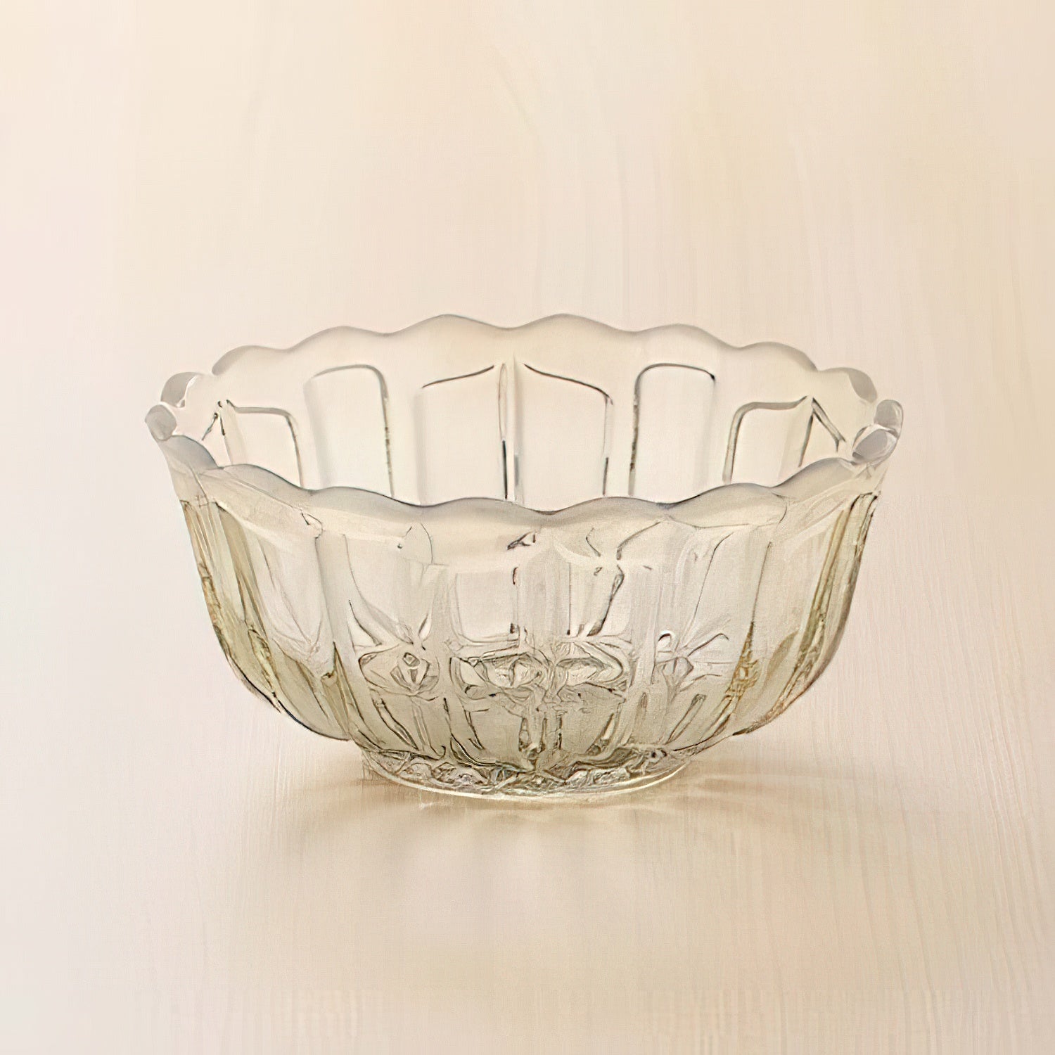 Hirota Glass Japan Yukinohana Soda-Lime Glass Shallow Bowl