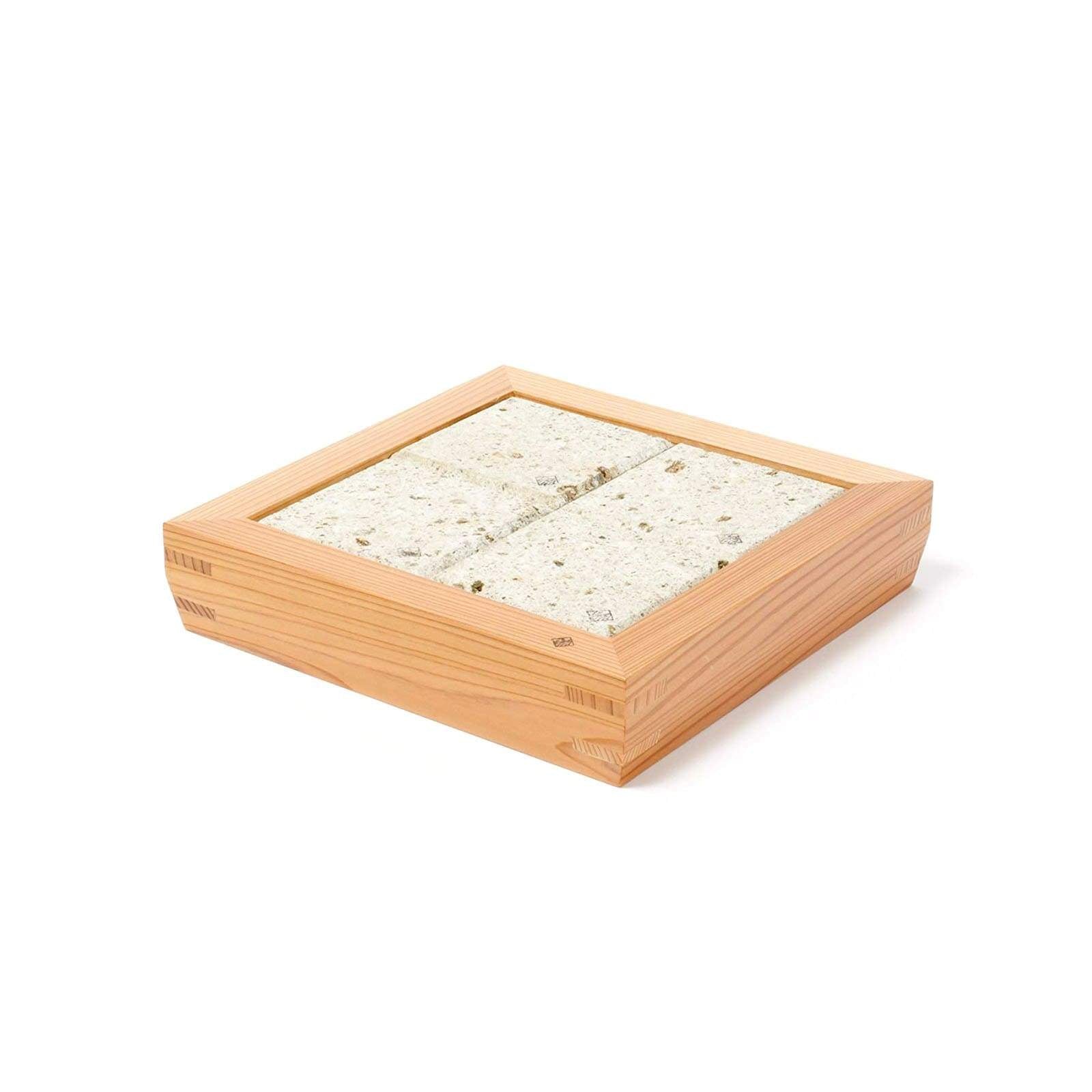 Miranda Style Omoeraku Japanese Cedar Frame Small Oya Stone Plate Thin Frame