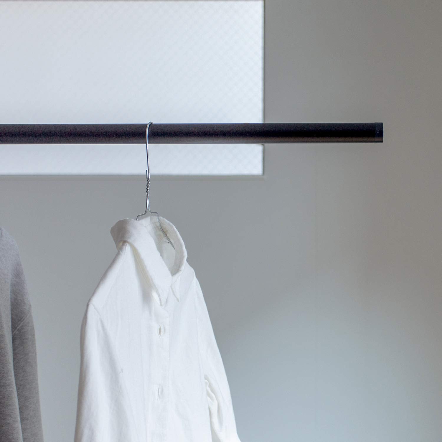 Moritaalumi Industry Indoor Clothesline Simple Laundry Bar Sen Japan Stretchable 1.28M-2.3M Max Load 10Kg Black