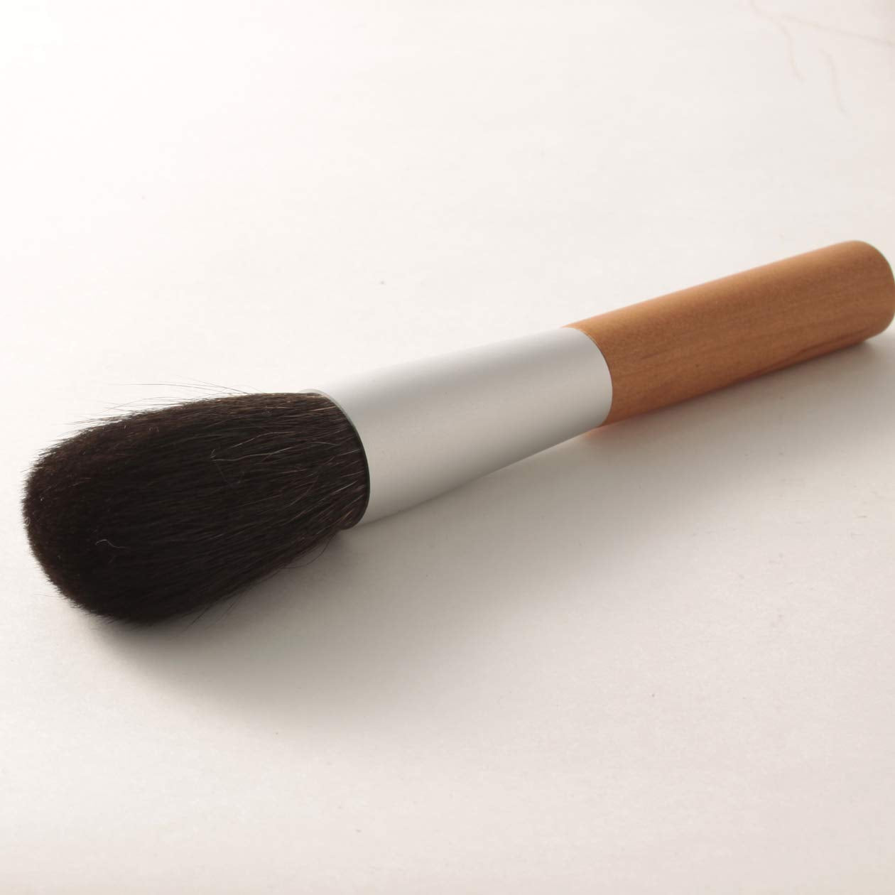 Muji Portable Polyester Cheek Brush Lightweight Makeup Tool