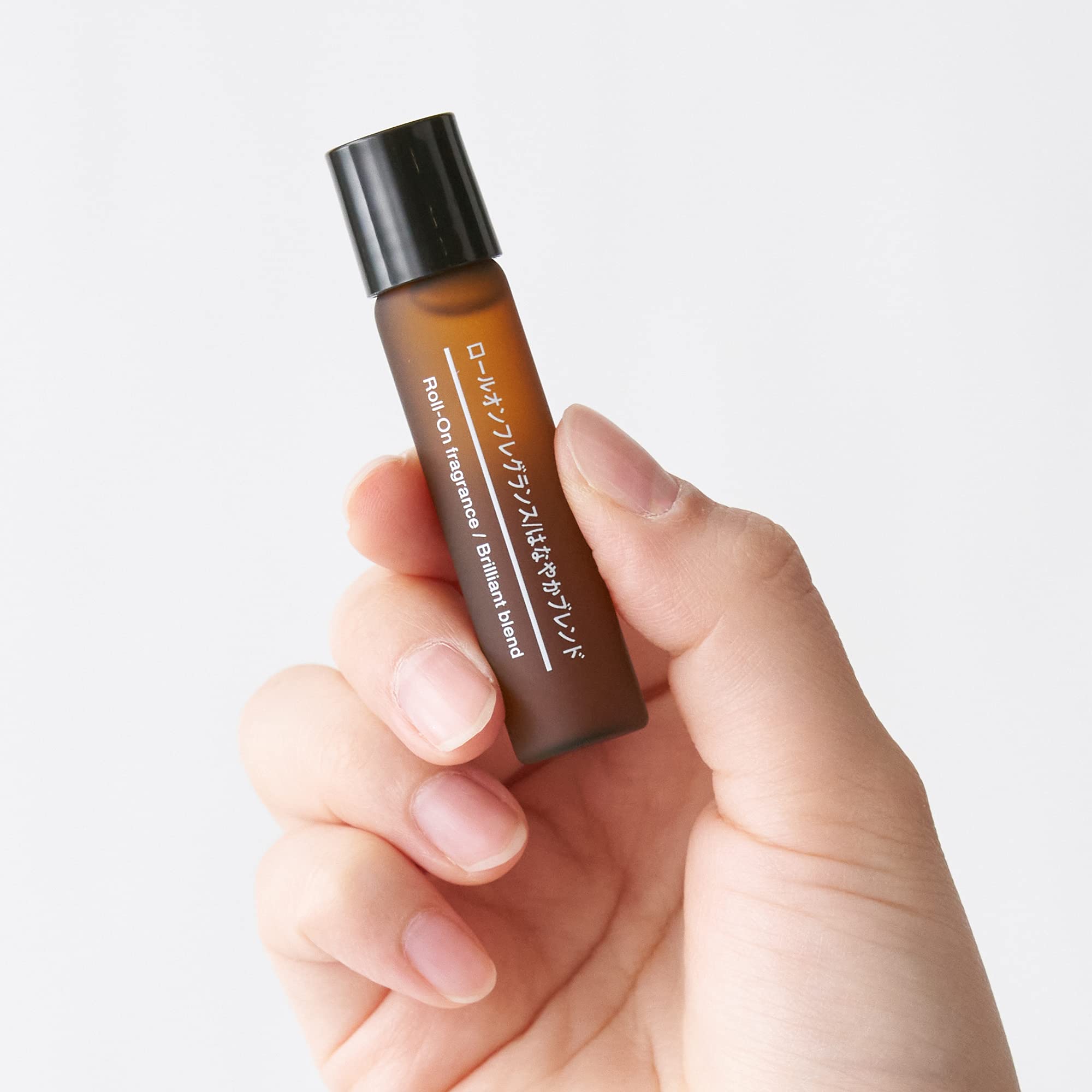Muji Hanayaka Blend Roll-On Fragrance 6ml - Premium Scent 44295281