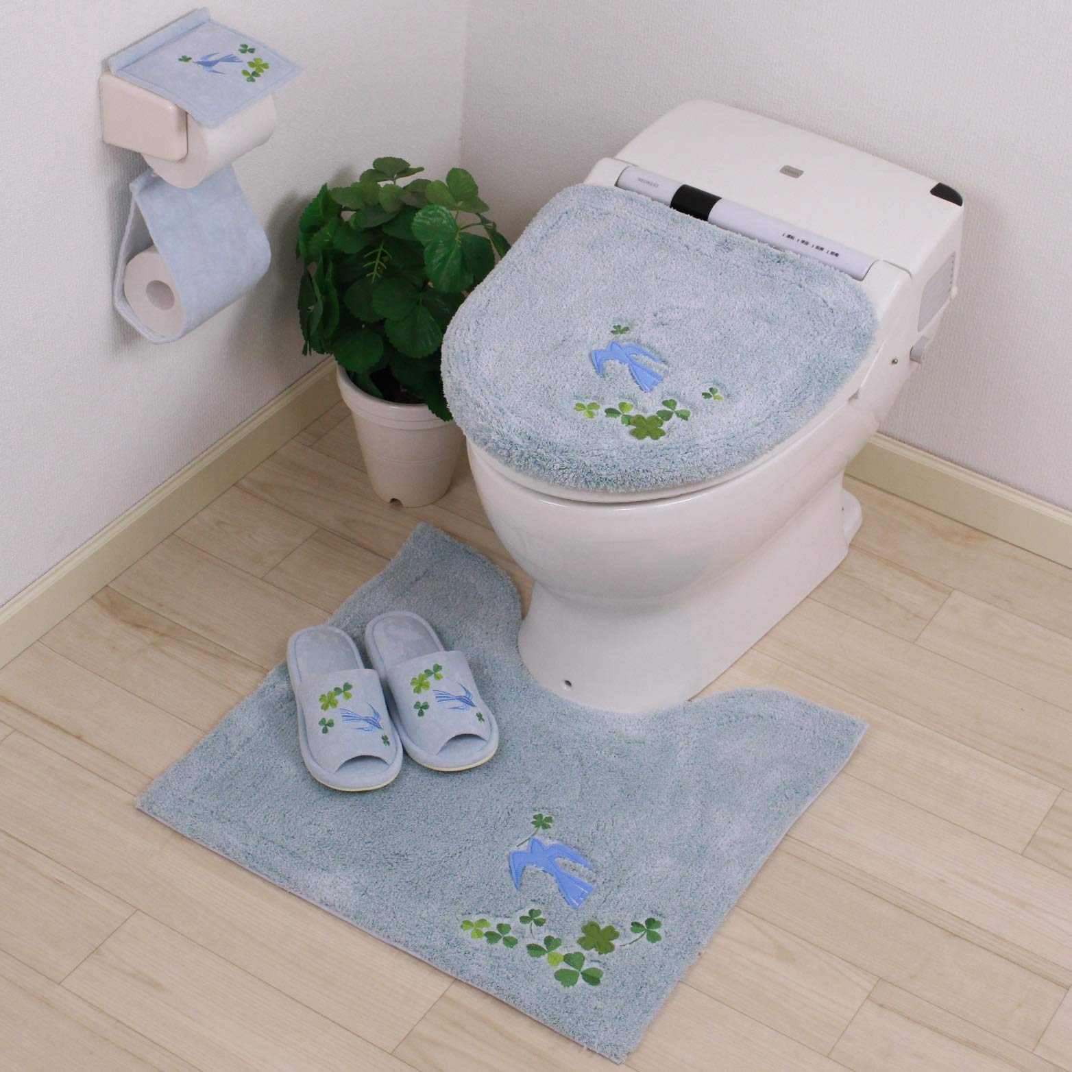 Senko Japan Bird Toilet Lid Cover Washing Light Blue Lucky Motif Embroidery 13660