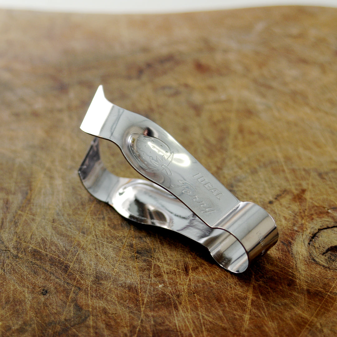 Shinkousha Japan Stainless Steel Strawberry Huller - 120 Characters