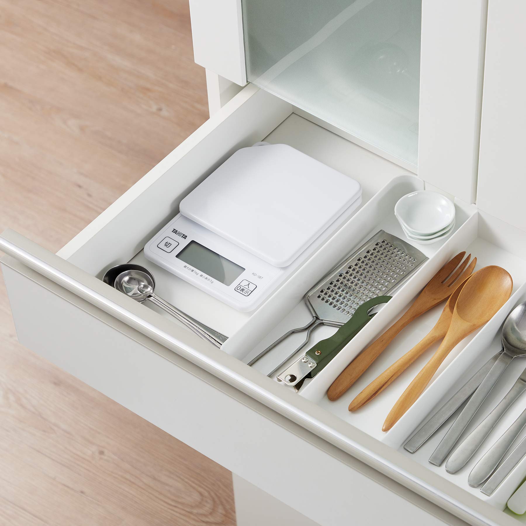 Tanita Kd-187 Wh Digital Kitchen Scale 1Kg 1G White Japan