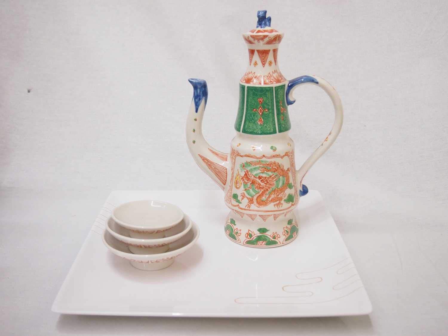 Jizakeya Toso Set - Made In Japan Banko-Yaki Kobanko-Yaki 5-Piece Set Sumiko Kishi Design A (White Tray) & Soda