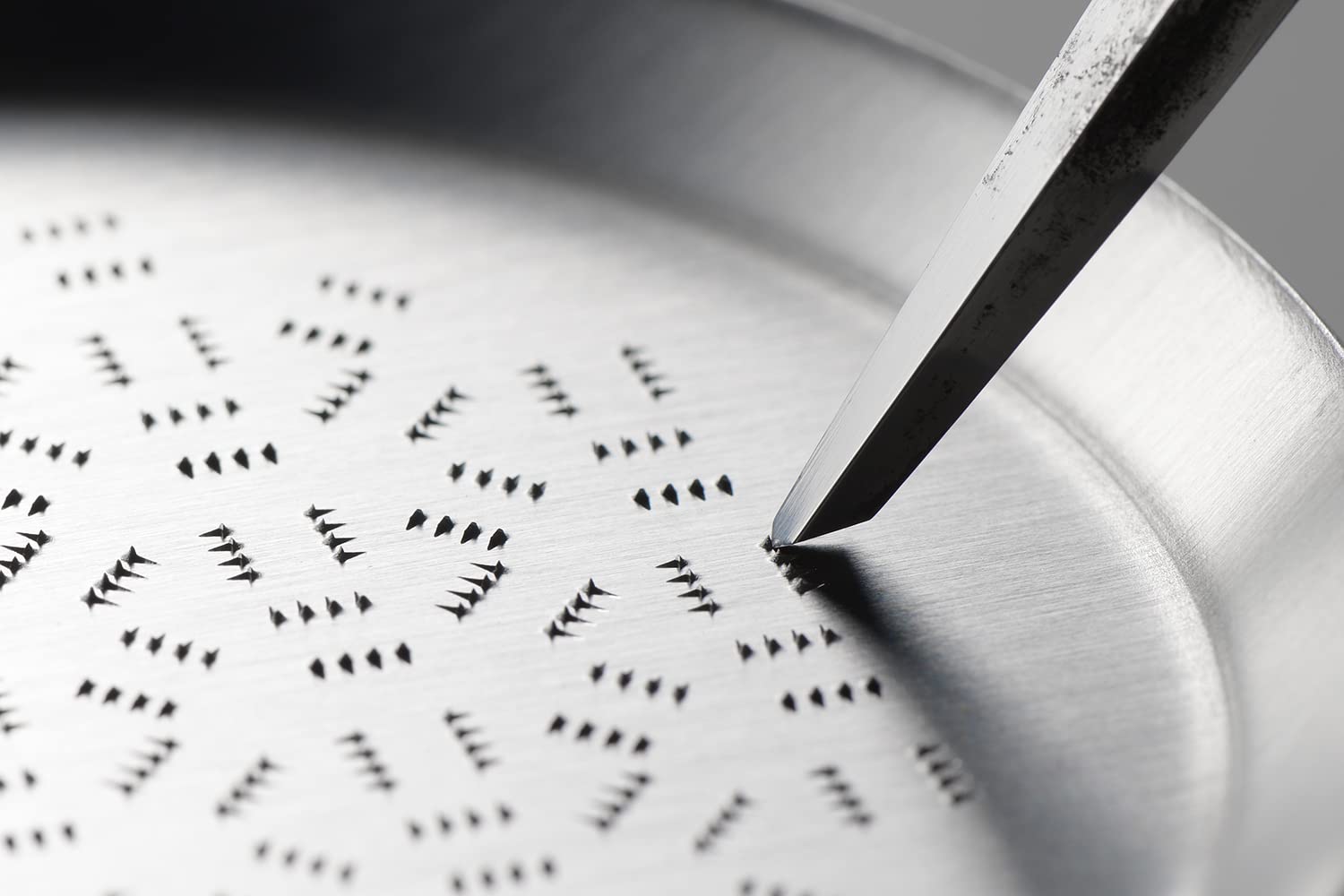 Tsuboe Premium Wasabi Grater Round Plate -Maruzara- Made In Japan Tsubamesanjo