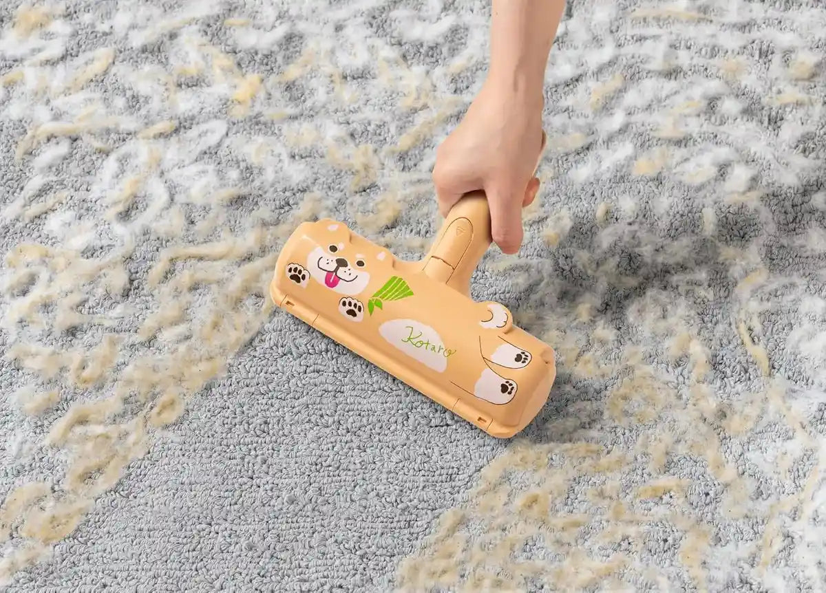 Nippon Seal Pakupaku Roller Kotaro N76KT Shiba Inu Pet Hair Loss Cleaner for Dogs and Cats PACPAK