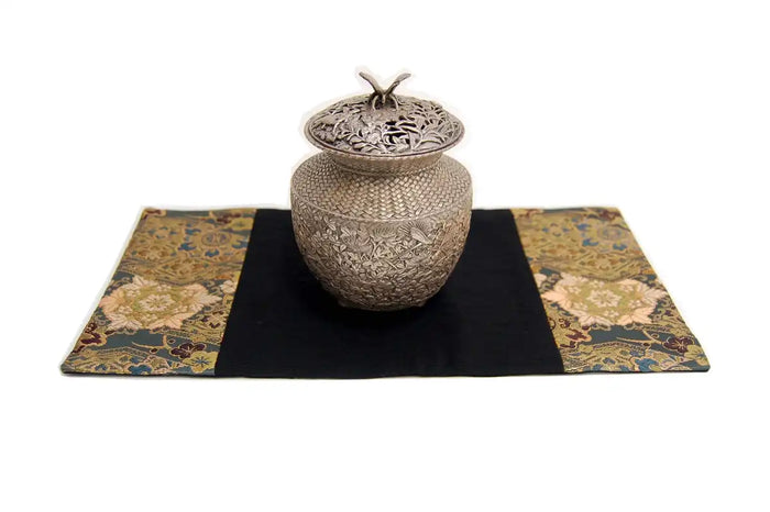 Shinsendo Japanese-Style Vase Mat Obi-Like Texture Brocade Ornament For Japanese Rooms