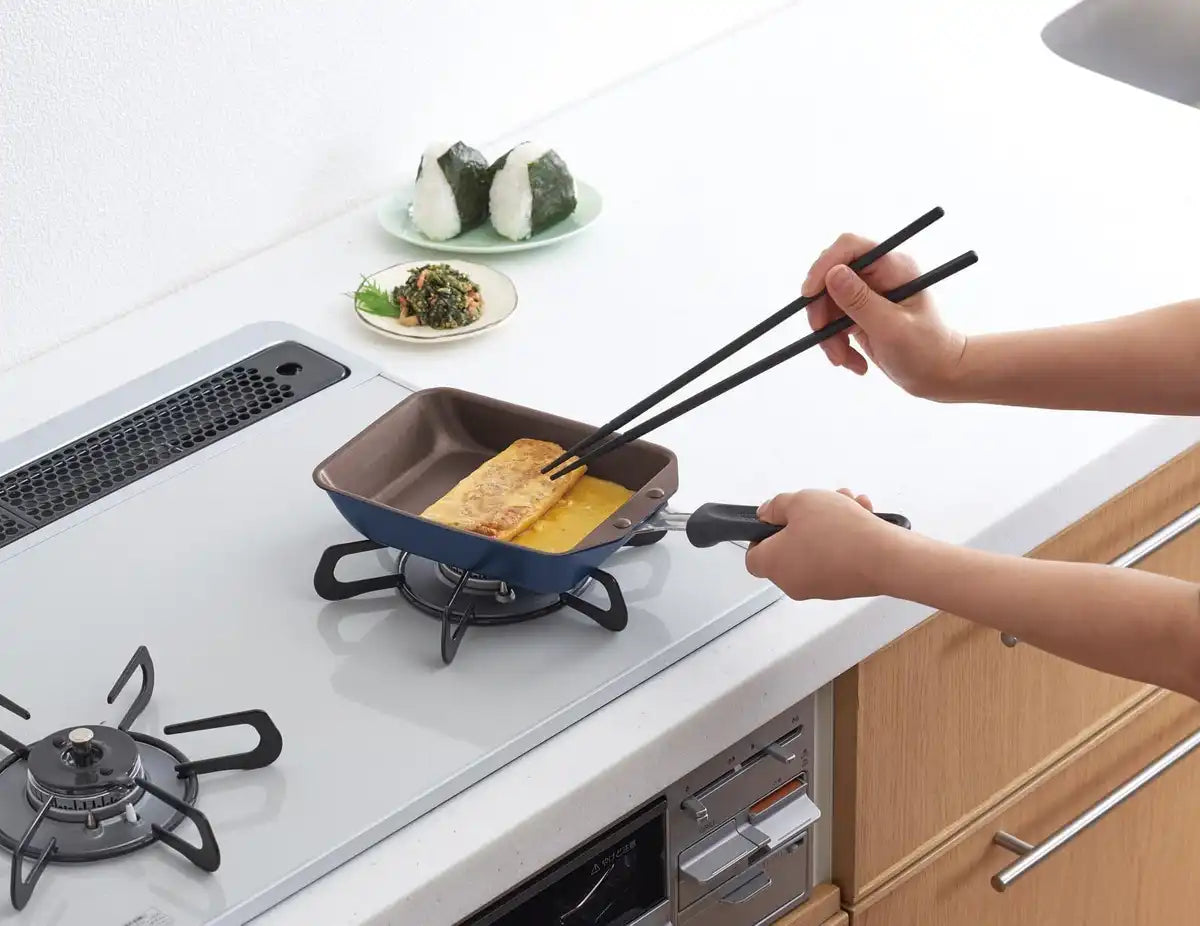 Thermos Durable Series 13cm Navy Egg Frying Pan for Gas Fire KFI-013E