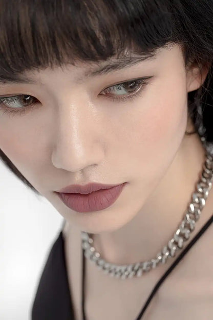 Into U Super Matte Lip & Cheek Mad Mud EM10 Queen Rose Tea Lipstick