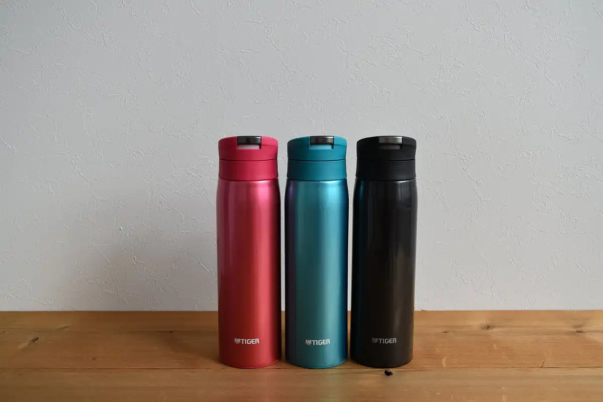 Tiger Mini 500ml Stainless Steel Vacuum Flask Lightweight Auto-Lock Sahara Mug