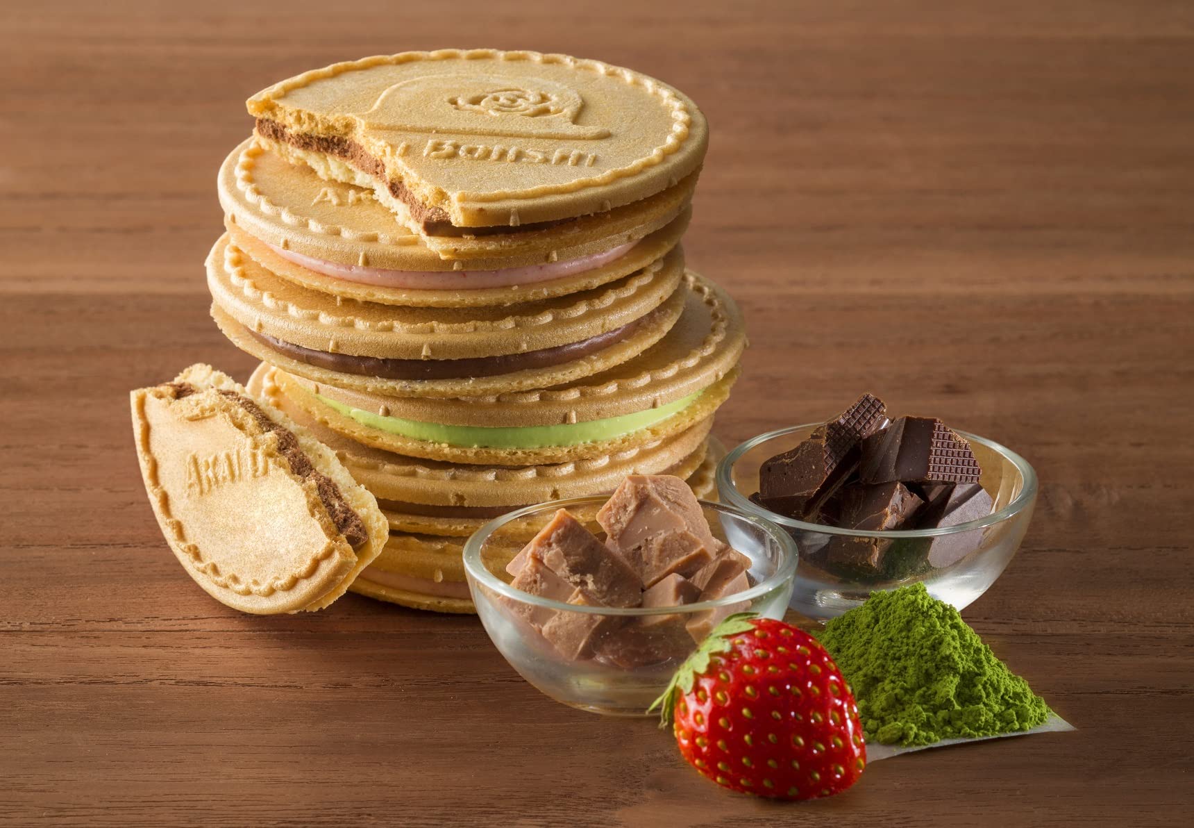 Akai Bohshi Whipped Chocolate Sandwich Biscuits 4 Flavors 32 Pieces