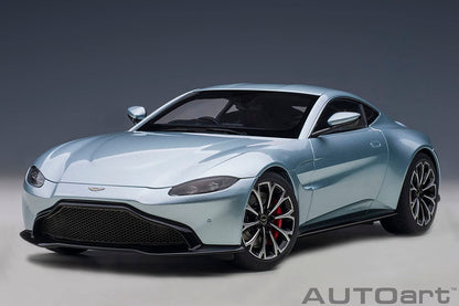 Autoart 1/18 Aston Martin Vantage 70276 Silver