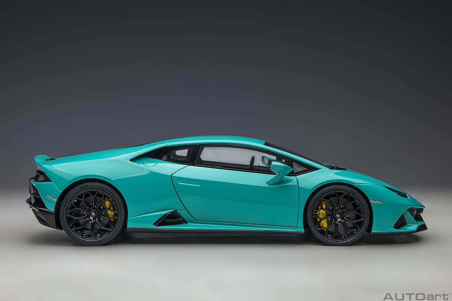 Autoart 1/18 Lamborghini Huracan Evo Turquoise Blue