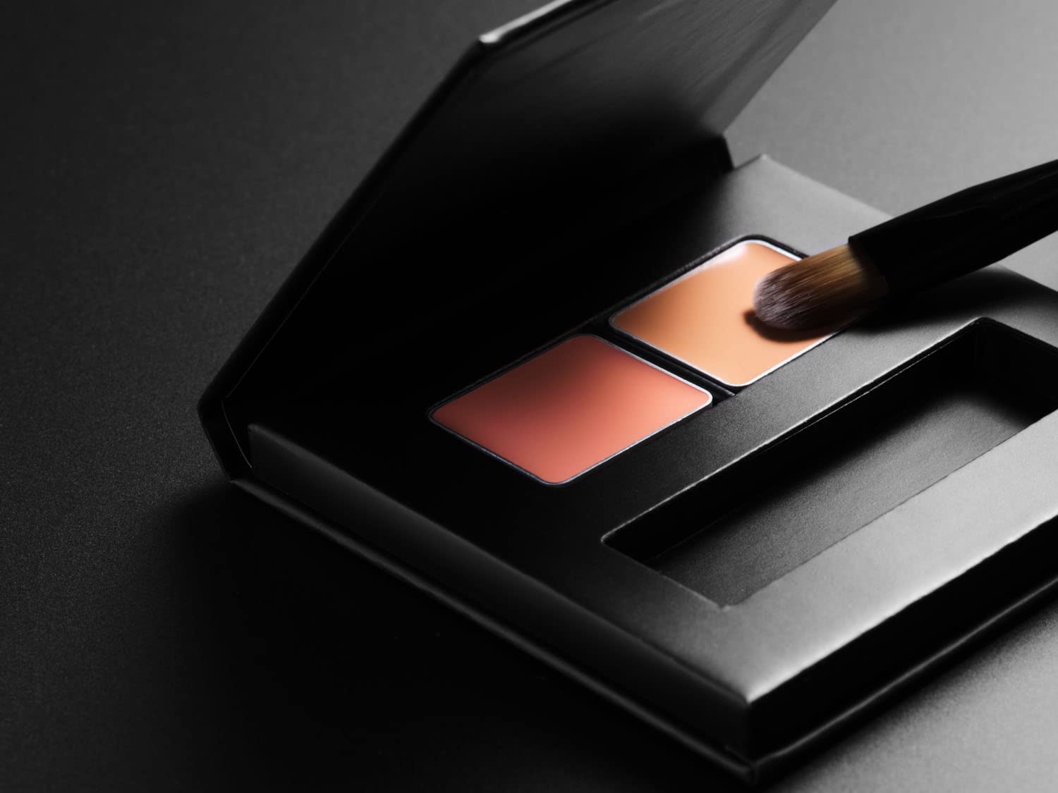 Brilliage Longwear Fitting Concealer 2-Tone Set Almond Apricot by Chiaki Shimada