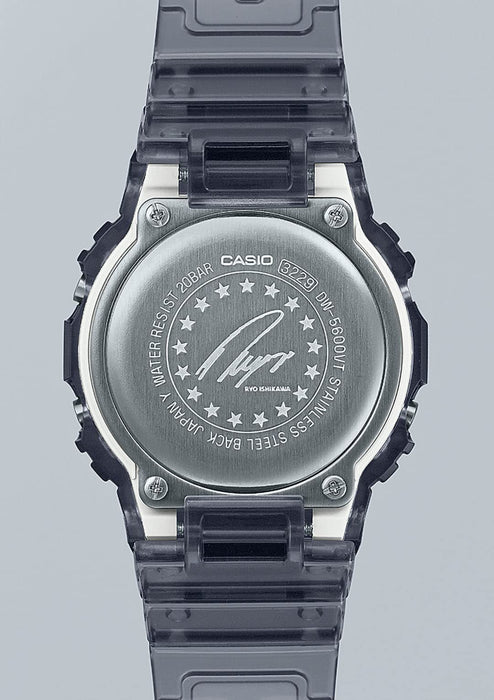 卡西歐 G-Shock 男士鏤空黑色手錶 DW-5600RI22-1JR Ryo Ishikawa 簽名型號