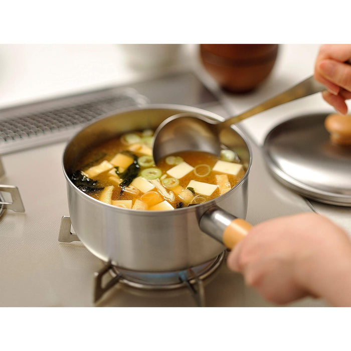 Chitose Wooden Handle 2.2L Saucepan with Lid IH Compatible