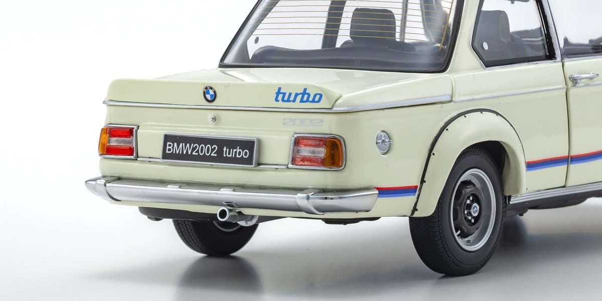 Kyosho 1/18 BMW 2002 Turbo Ks08544W White