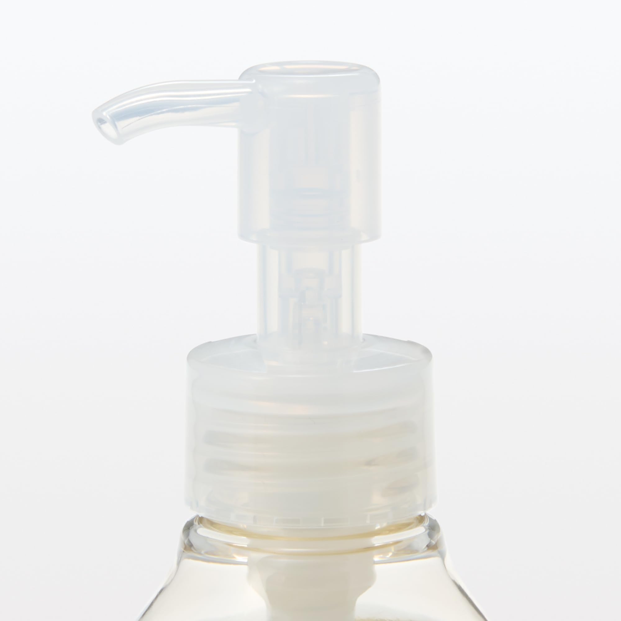 Muji Macadamia Nut Oil 200ml Non-GMO Virgin Oil for Cooking and Skincare