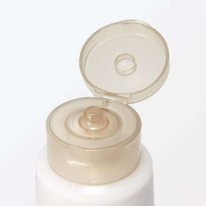 Muji Mild Scrub Facial Cleanser 220G Large Capacity Exfoliating Formula