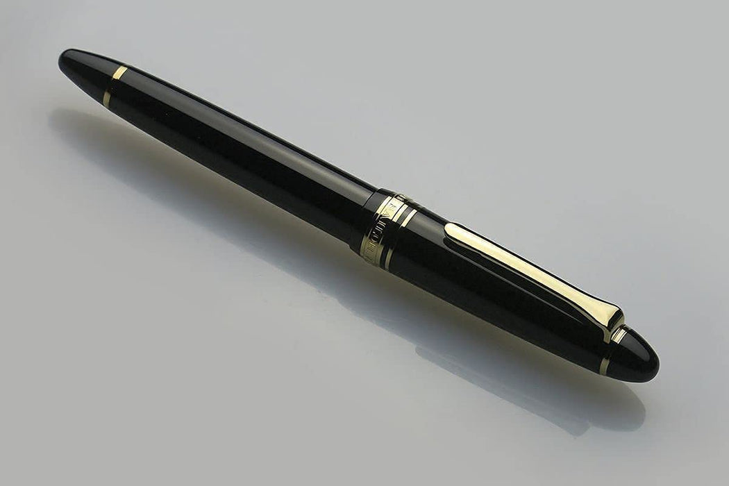 Sailor Fountain Pen Profit Casual Black Bold with Gold Trim 11-0570-620