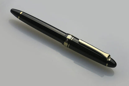 Sailor Fountain Pen Profit Casual with Gold Trim Medium Fine Black 11-0570-320
