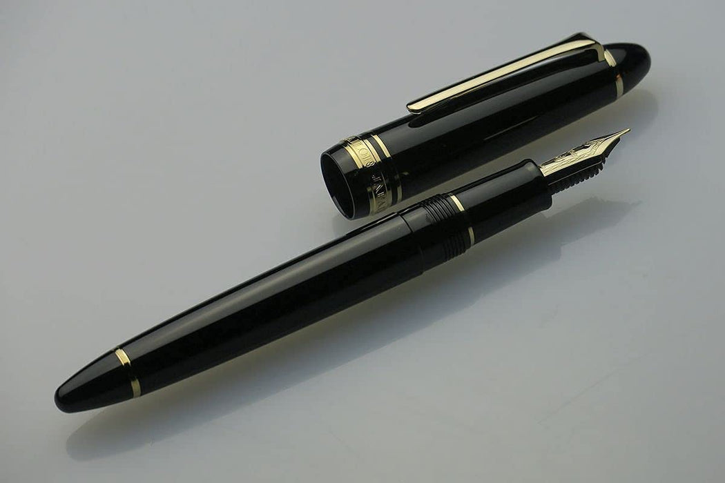 Sailor 鋼筆 Profit 休閒中型金色鑲邊黑色設計型號 11-0570-420