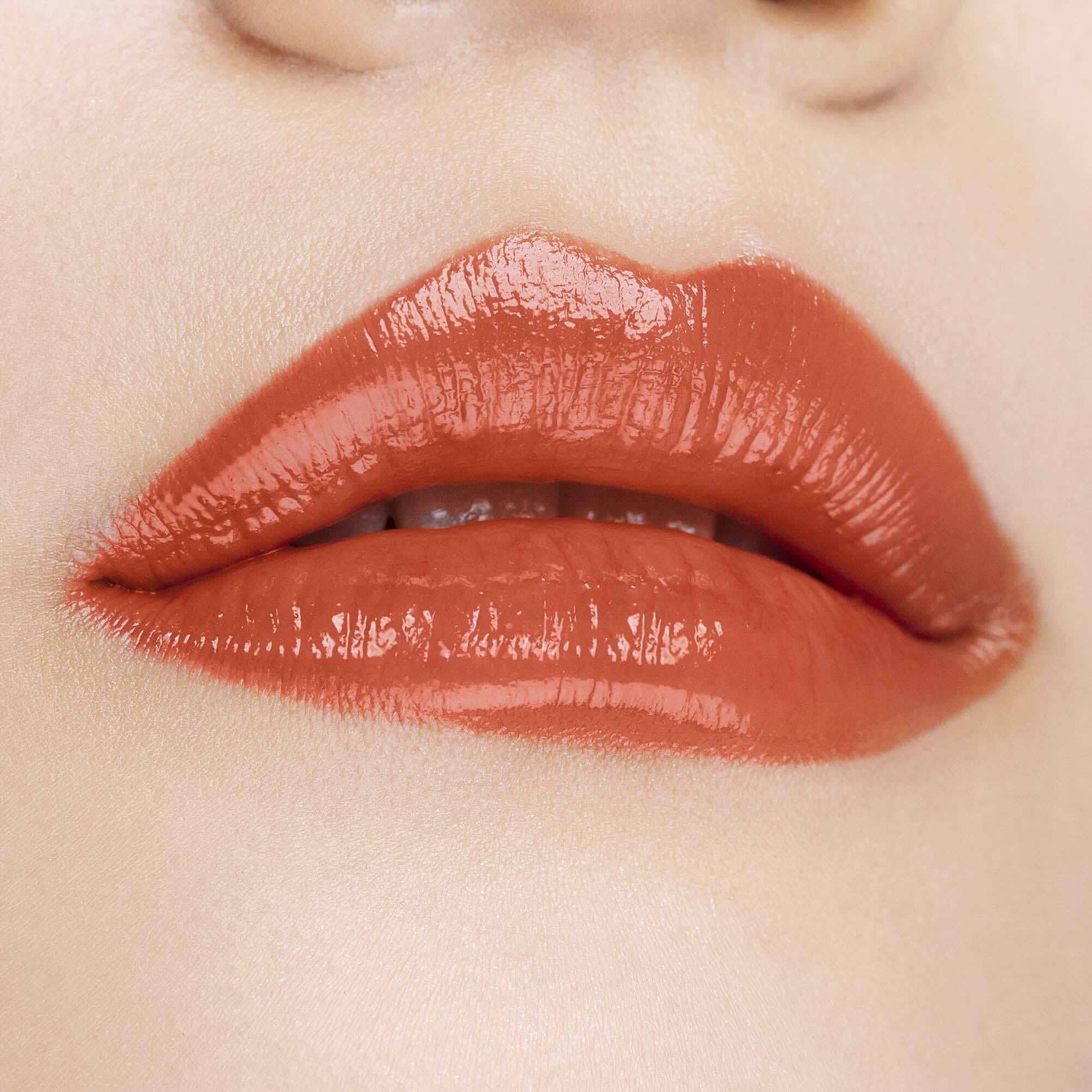 Shu Uemura Kinukea Nude Honey Butter Lipstick 2.8G - Lip Tone Up Gloss