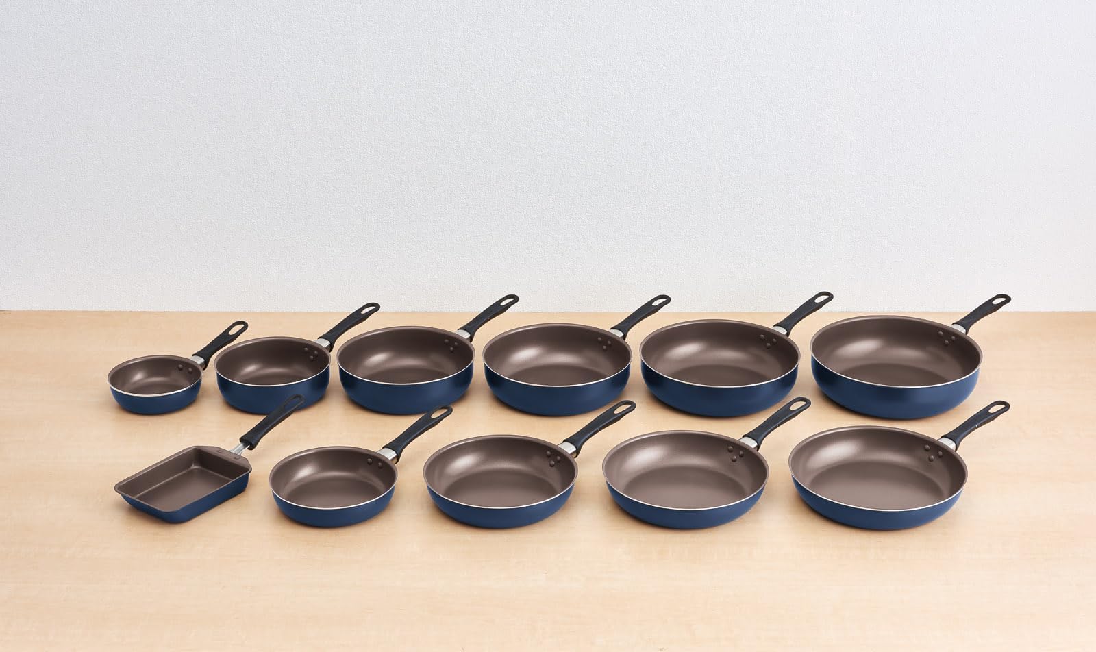 Thermos Durable Series 13cm Navy Egg Frying Pan for Gas Fire KFI-013E