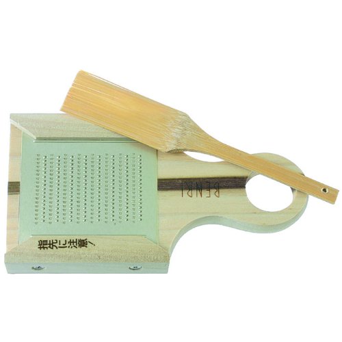 Marusan Industry Wooden Japanese Wasabi Grater and Paddle Set